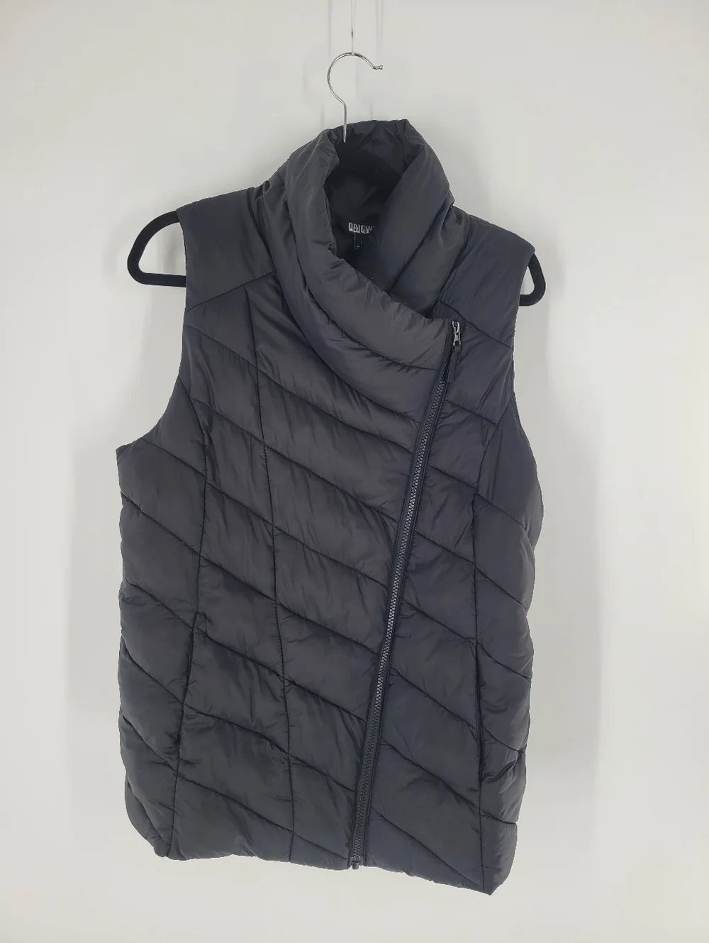 Nicole Miller Asymmetrical Zip puffer vest Size L